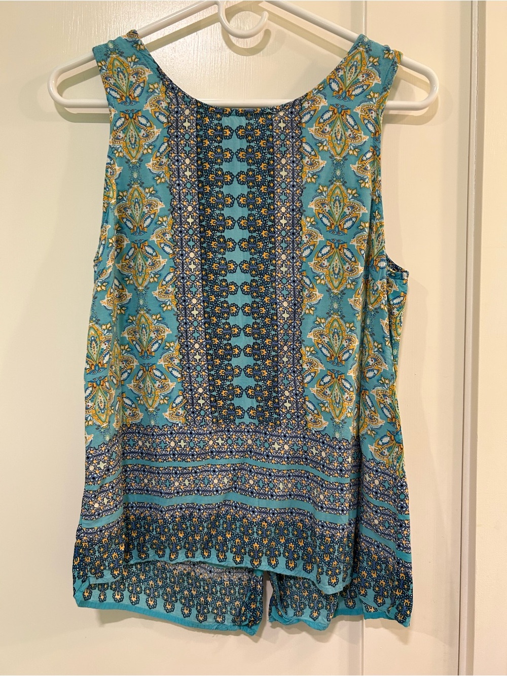 Laura Christine Blue Patterned Sleeveless Top Size Small